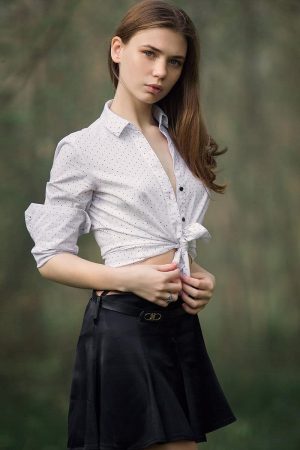 Je dois avouer que mes nuits à Romorantin-Lanthenay sont trop solitaires, viens… Alice - rencontre-Teen-Romorantin-Lanthenay