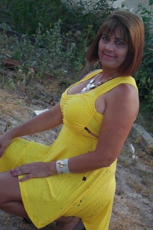 Farida - rencontre-MILF-Saintes