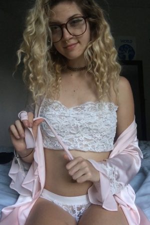 Emmanuelle - rencontre-Milf-Toulon